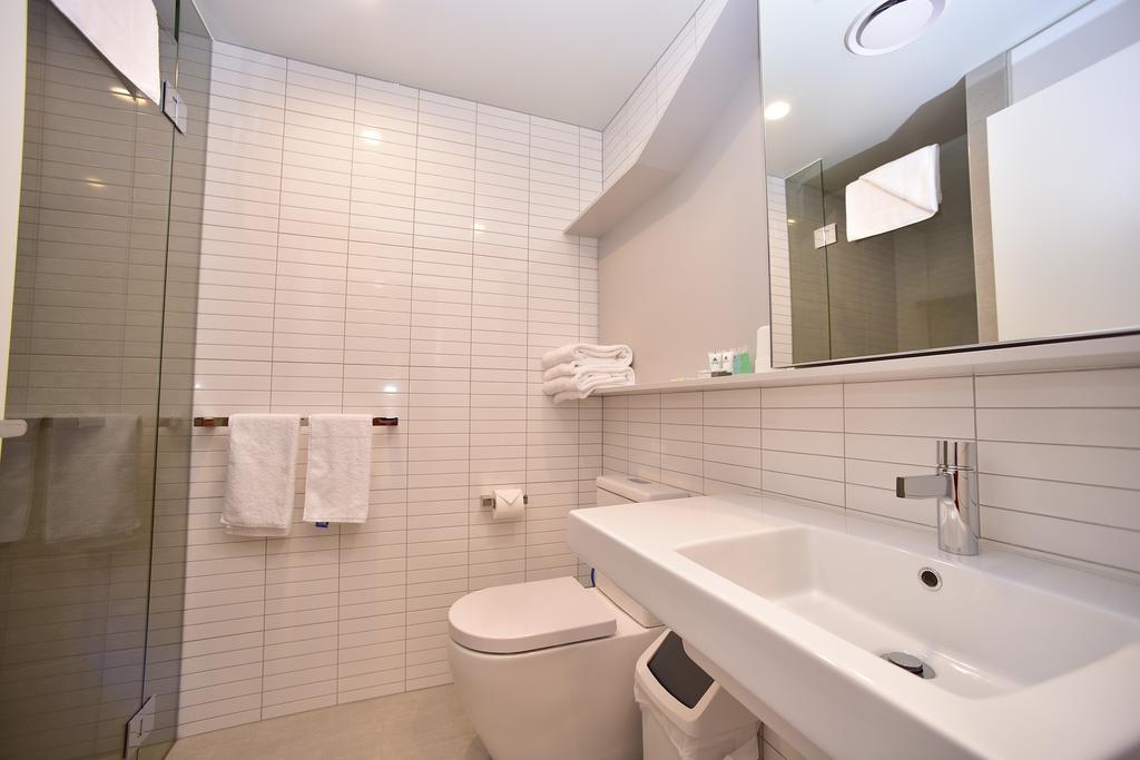 Platinum City Serviced Apartments Melbourne Exterior photo